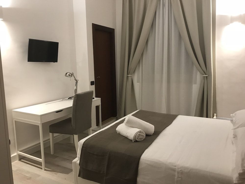 Holiday Rooms Portale Pirrera 2