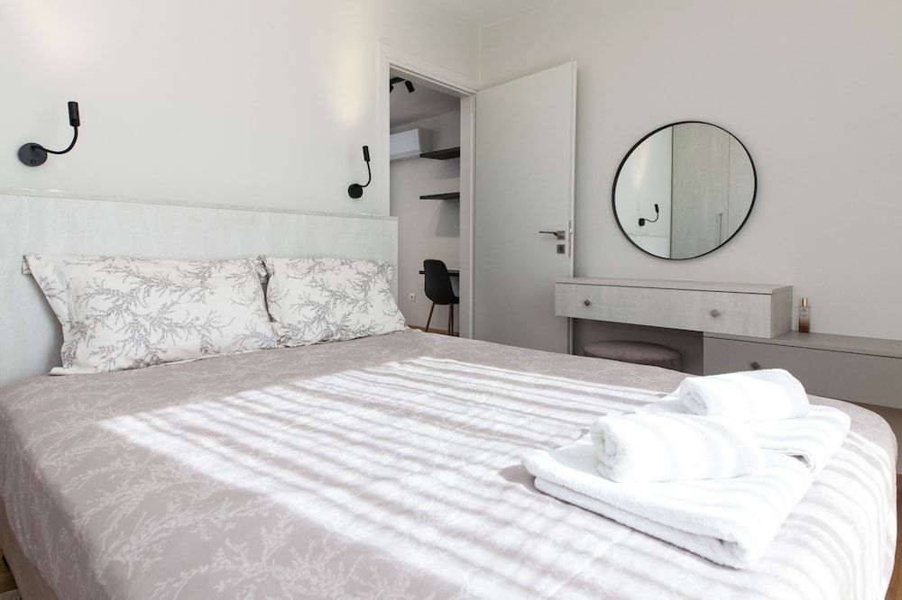 Marousi Modern Green Oasis with Balcony 2