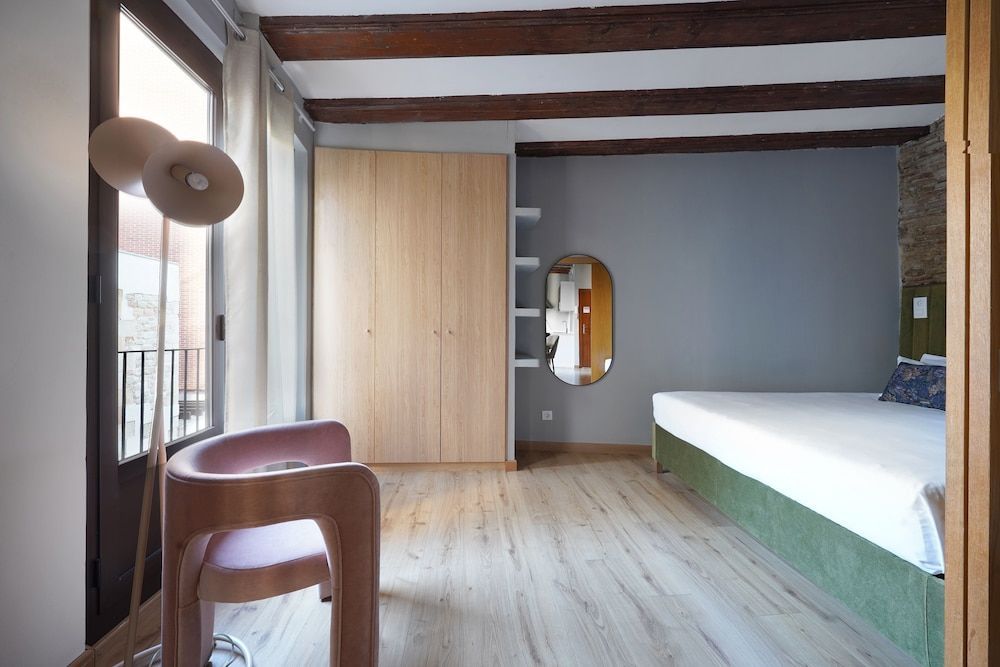 Numa Barcelona Lustre 2
