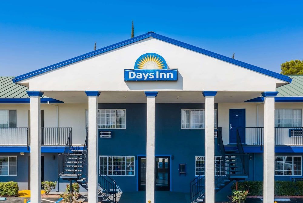 Days Inn by Wyndham Red Bluff 1