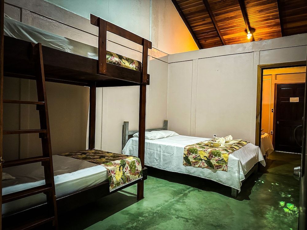 Cabinas Tropicales 2