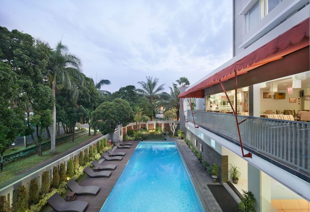 Grand Cakra Hotel Malang 1