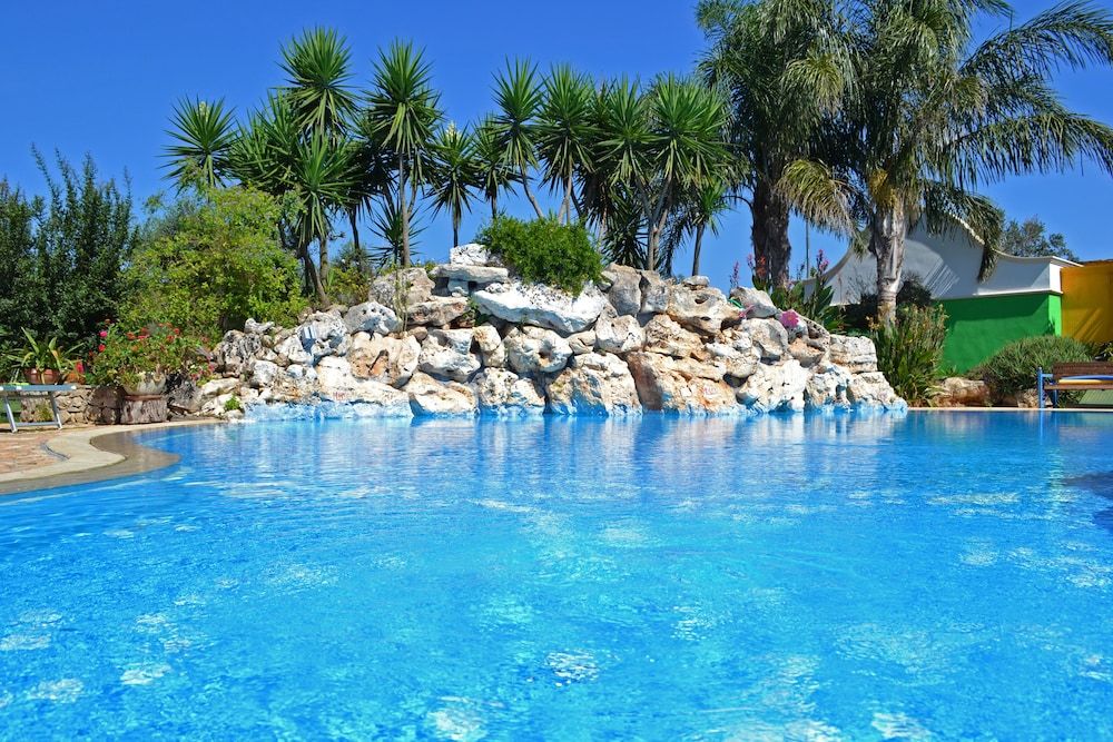 Villa Vacanze Paradiso - Oasi di Tranquillità con Piscina e Giardino a 10 min dal mare 1