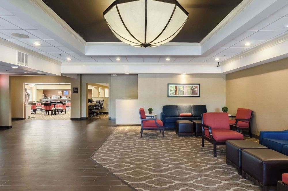 Comfort Inn Randolph-Boston 2