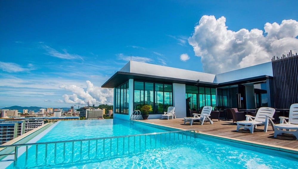 Sky Hotel Kota Kinabalu 1