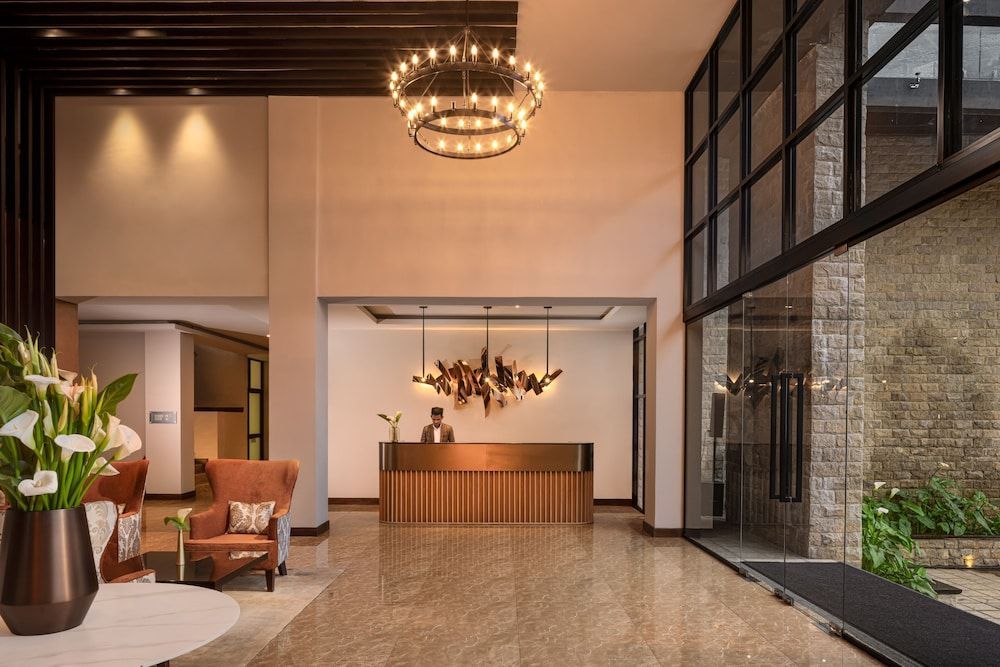The Golden Ridge Hotel 2