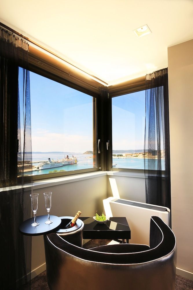 The View Luxury Rooms 2