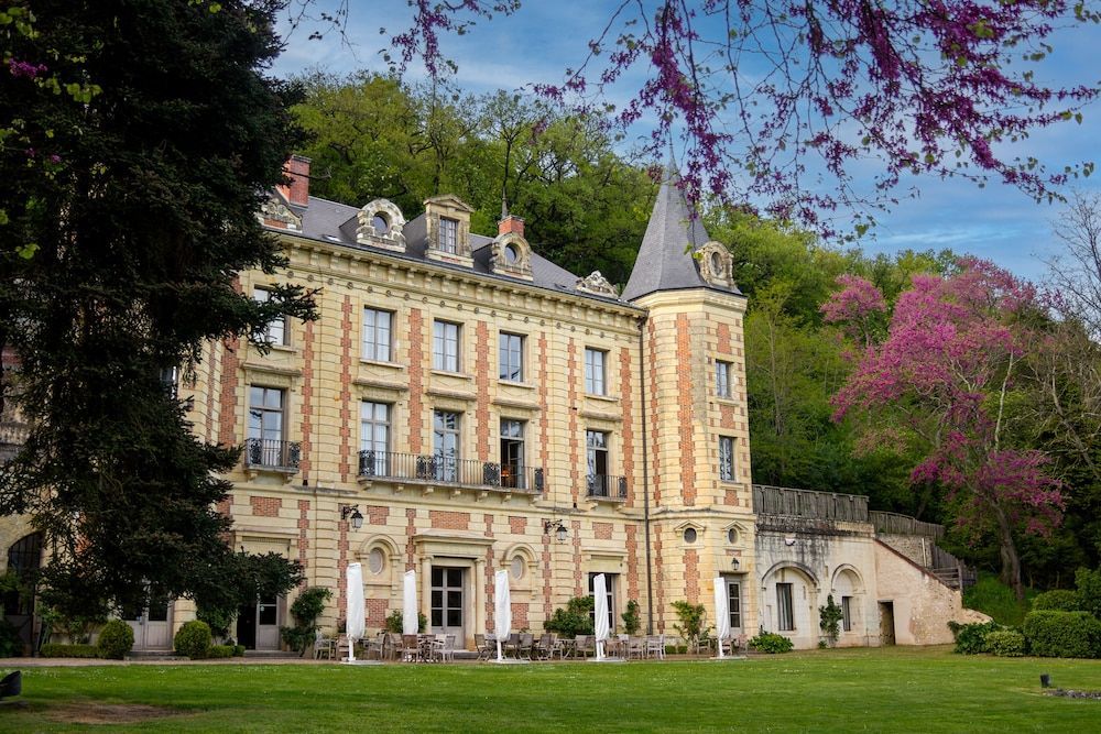 Château de Perreux, The Originals Collection 1