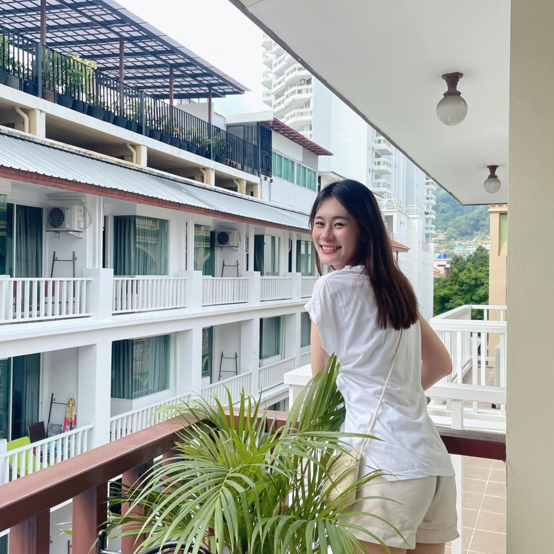 Patong Beach Side Hotel 2