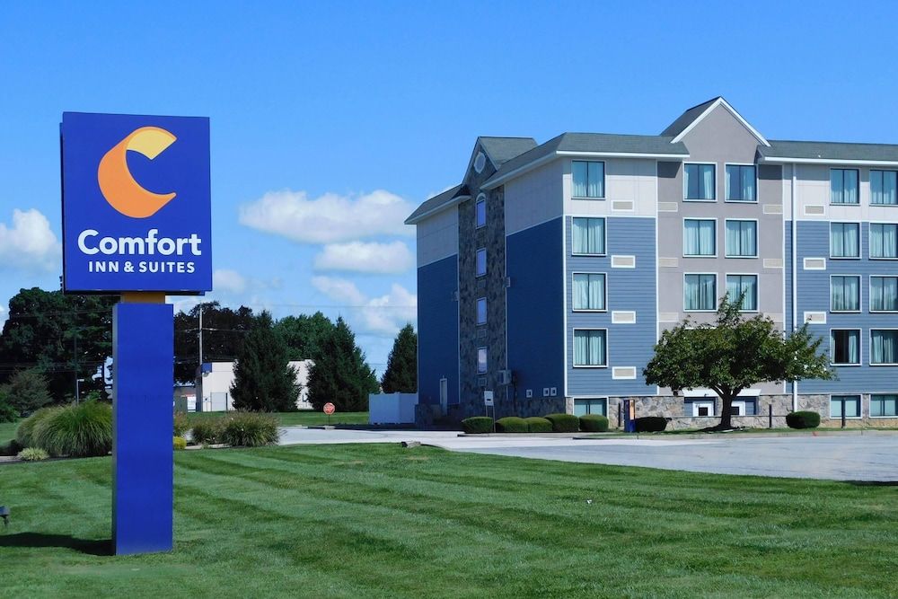 Comfort Inn & Suites Glen Mills - West Chester 1