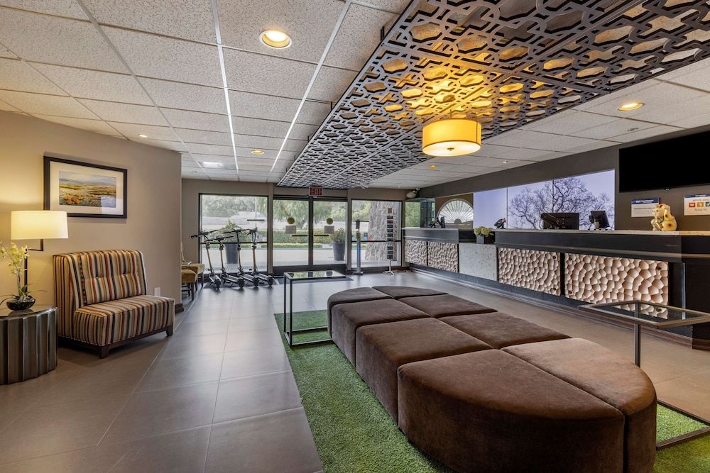 Best Western Plus Thousand Oaks Inn 2