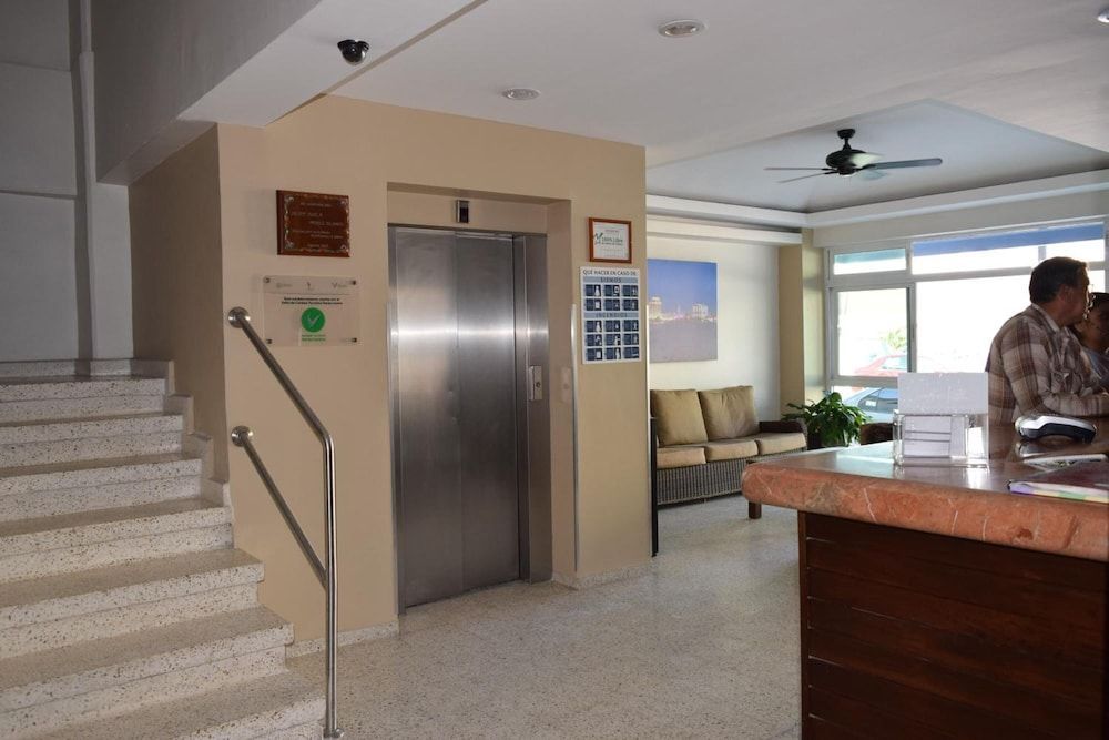 Hotel Delfines - a 2 calles del Acuario Veracruz 2