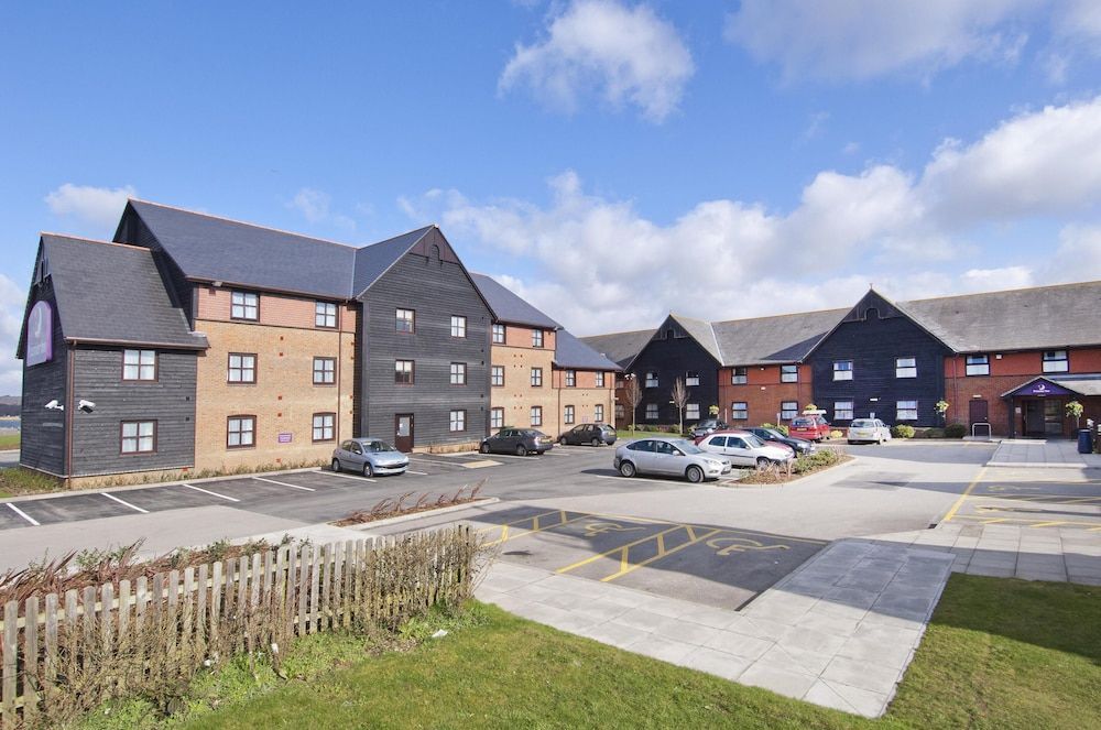 Premier Inn Poole Centre - Holes Bay 1