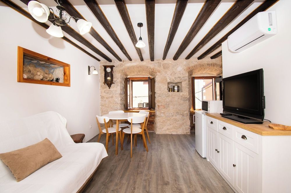 Apartment Rustika Skradin 1