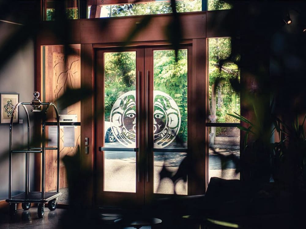 Brentwood Bay Resort - Adults Only - 16 and Older 2