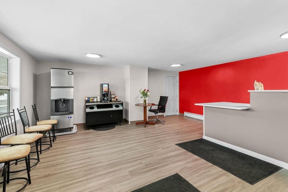 Econo Lodge 1