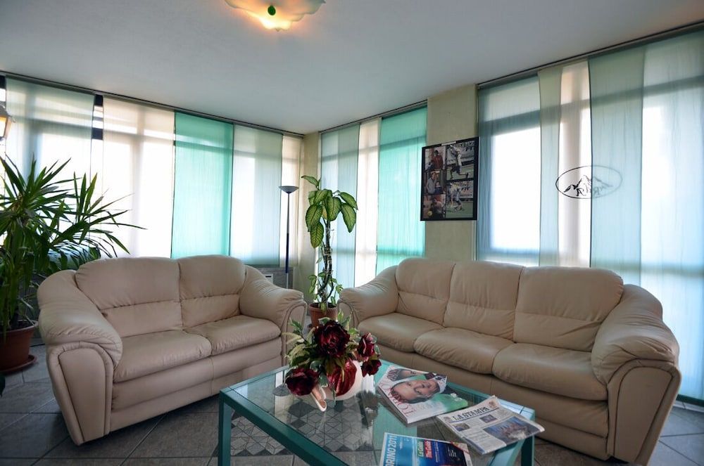 Hotel Residenza Delle Alpi 2