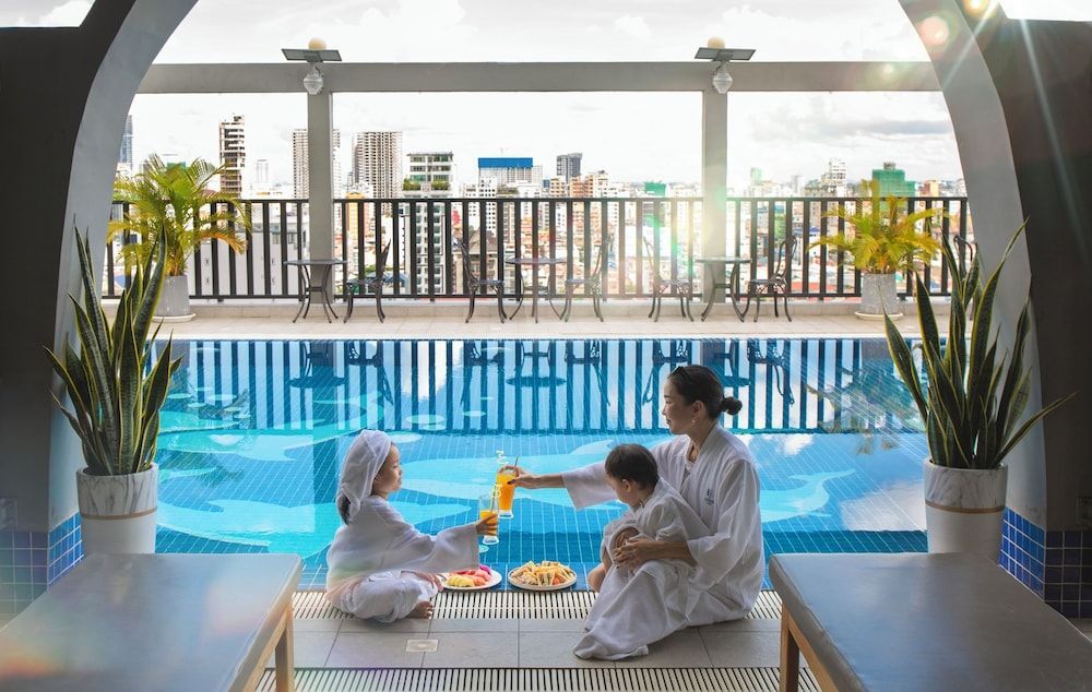 The ONRA Hotel 1