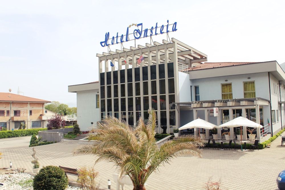 Hotel Insteia 1
