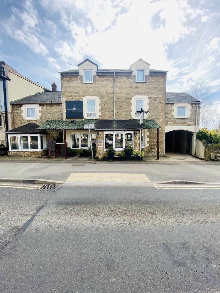 Mount Pleasant Hotel 1