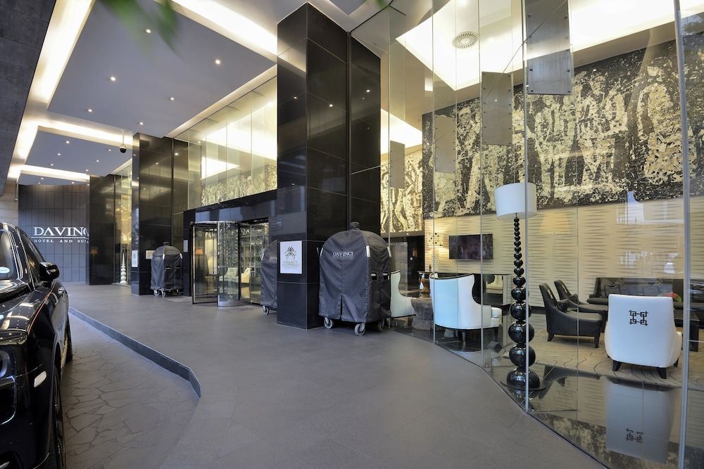 Davinci Hotel And Suites On Nelson Mandela Square 1