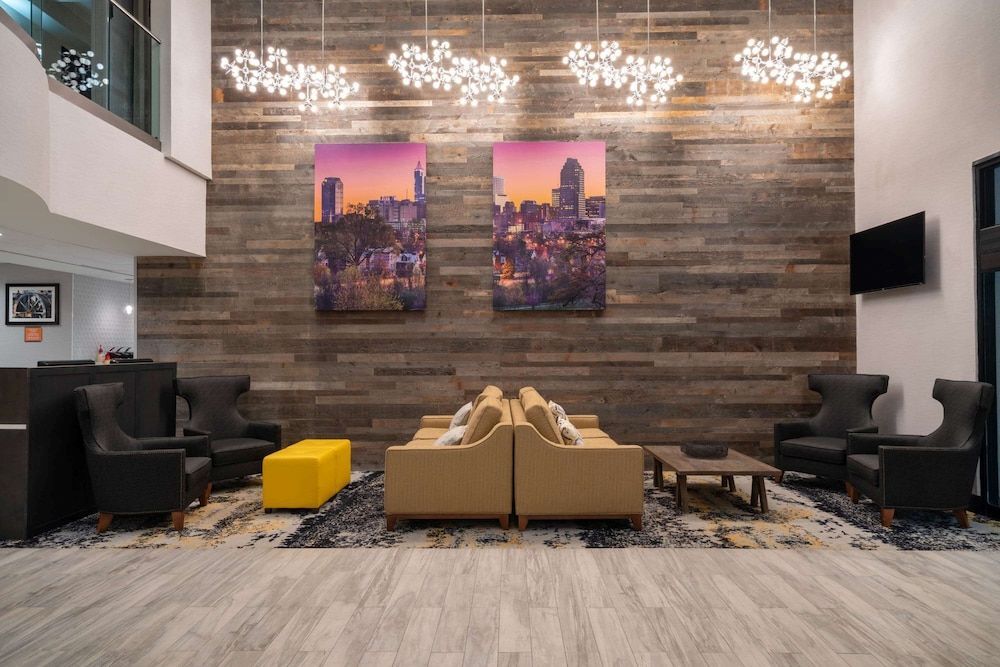 La Quinta by Wyndham Raleigh Downtown North 1