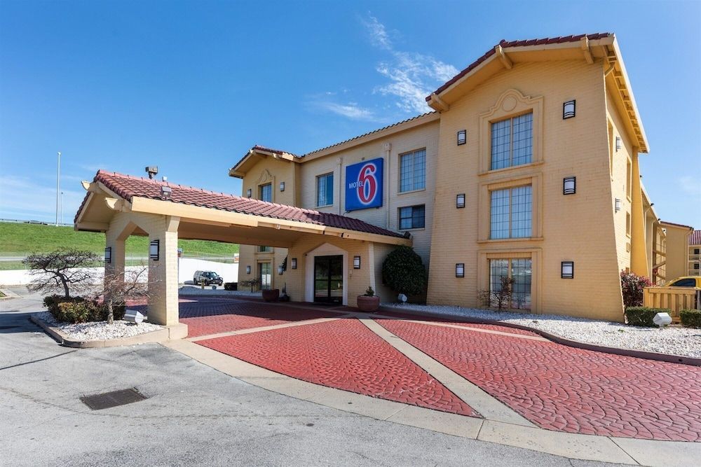 Motel 6 Knoxville, TN 1