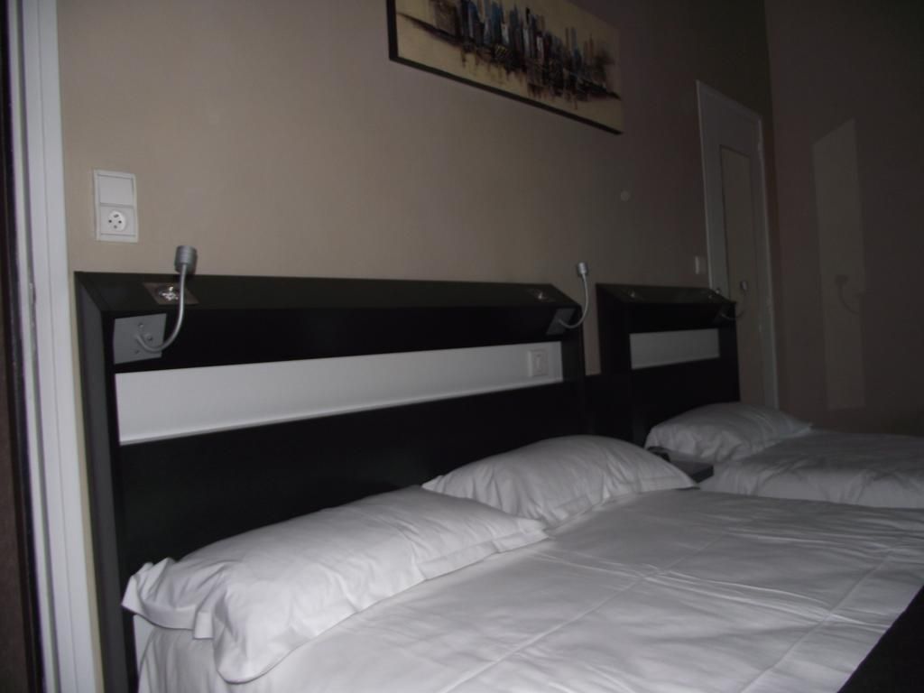 Logis Hotel des Bourbons Montluçon Climatisé 1