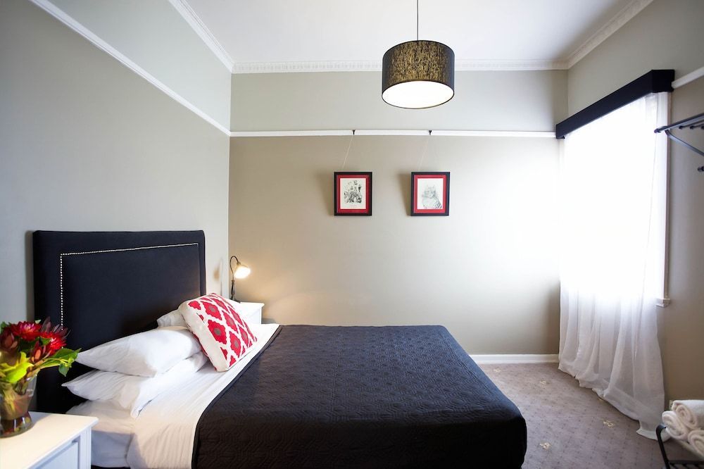 Katoomba Hotel 2