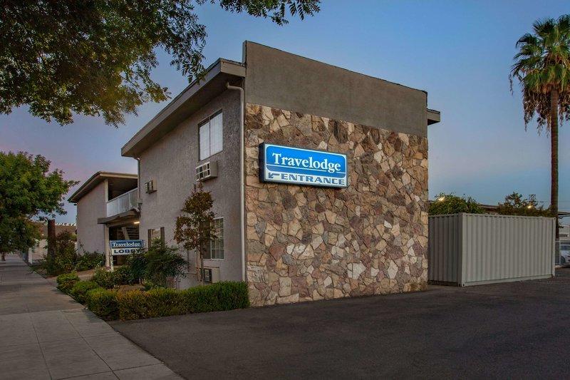 Travelodge By Wyndham Fresno Yosemite Area 2