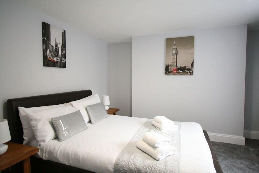 Friary House Serviced Apartments by Roomsbooked - 24Hr Reception 2