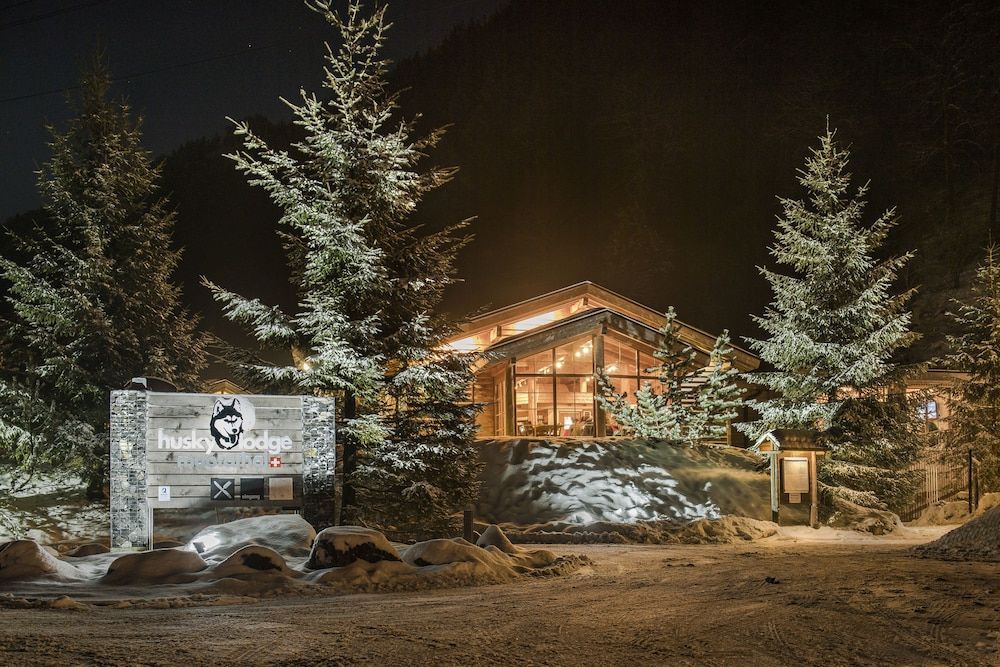 Hüttenhotel Husky Lodge 1
