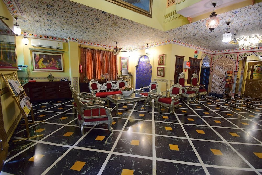 Umaid Mahal - A Heritage Style Boutique Hotel 2