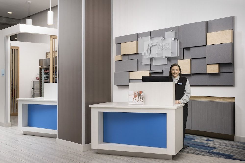 Holiday Inn Express PENSACOLA DOWNTOWN by IHG 2