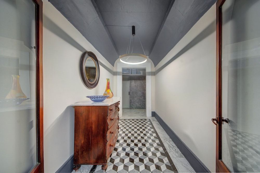 The House in Old Mint Street 2