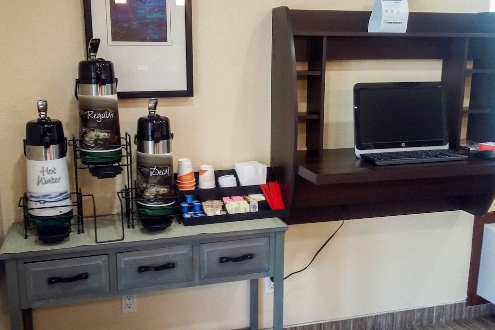 Quality Inn San Diego I-5 Naval Base 2