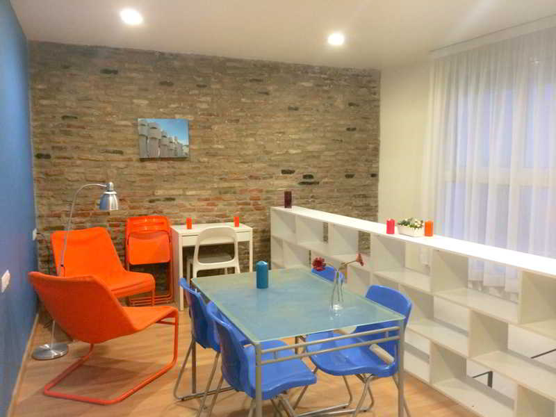 Barcelona City Apartment 2