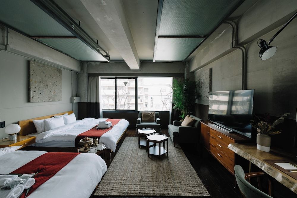 HOTEL Inc 1