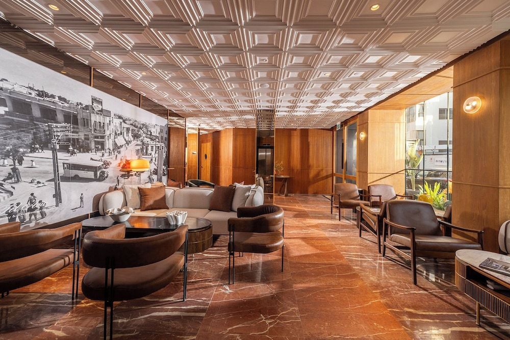 Hotel 1935- By Adam Hotels 2