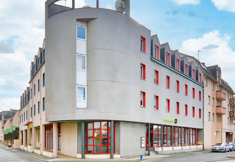 B&B HOTEL Montluçon Centre 1