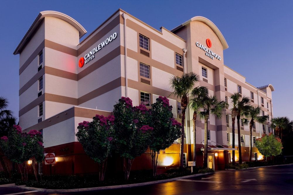 Candlewood Suites FT. LAUDERDALE AIRPORT/CRUISE by IHG 1