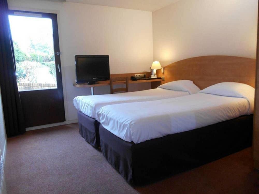 Mondhotel Chelles 1