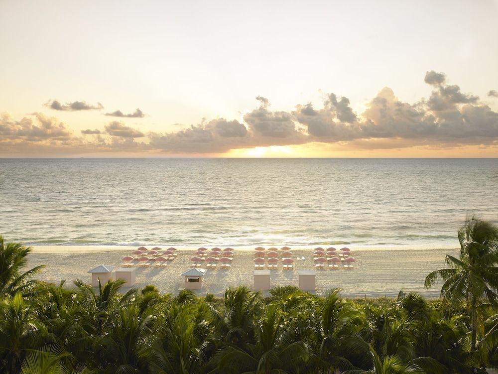 Grand Beach Hotel 1