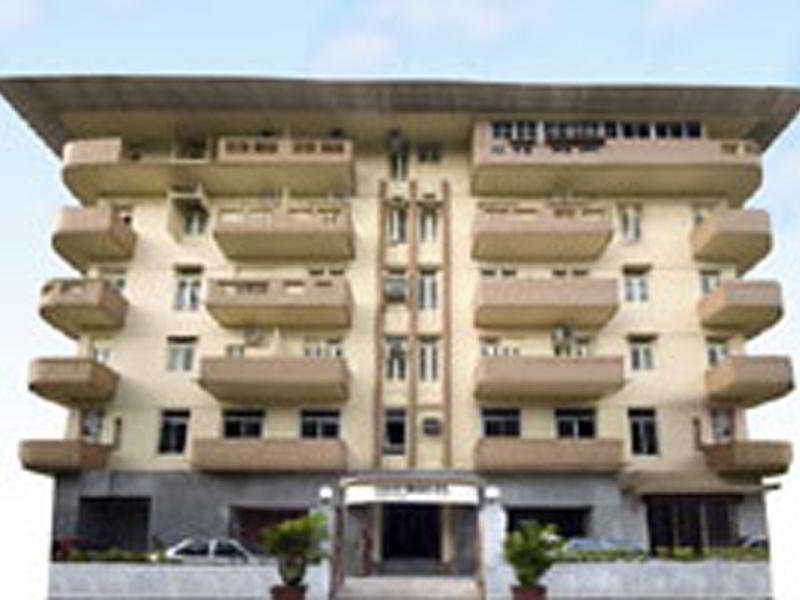 Chateau Windsor Hotel - Marine Drive 1