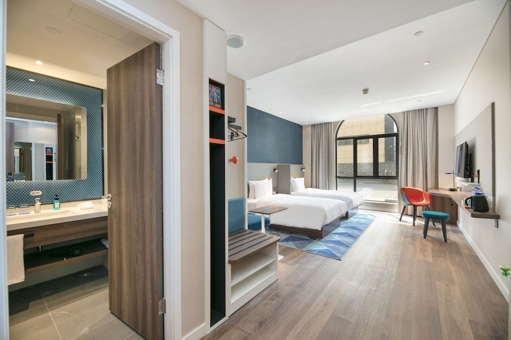 Holiday Inn Express Hangzhou Xixi Tourism Zone by IHG 2