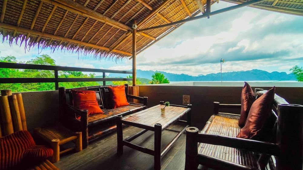 The Ridge Coron 1
