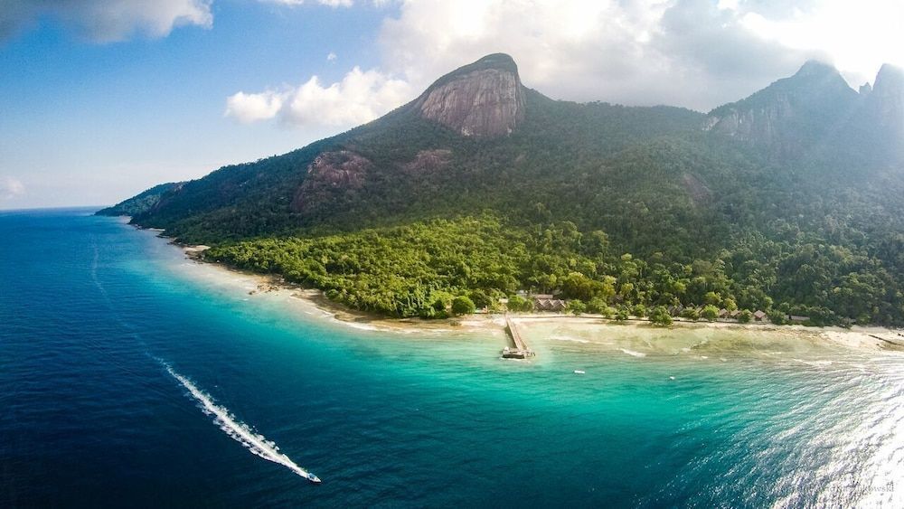 Tunamaya Beach & Spa Resort Tioman Island 1