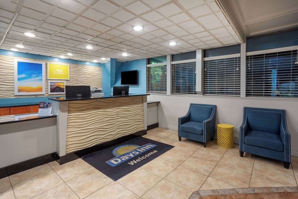 Days Inn by Wyndham Ann Arbor 2