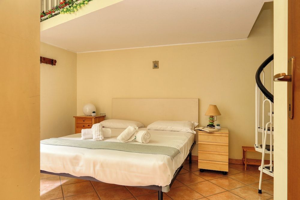 JOIVY Charming flat in Porta Romana 2