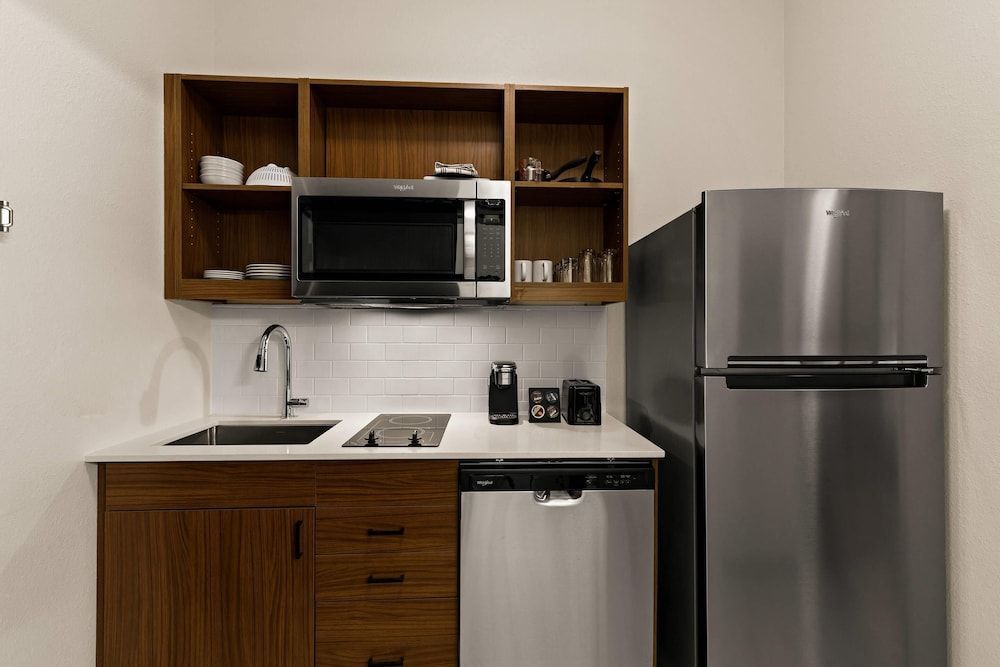 Everhome Suites Atlanta Newnan 1